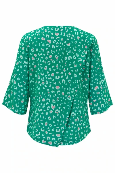 Sugarhill Brighton : Lexi Top - Green, Leopard Love Hearts 1 Sugarhill Brighton : Lexi Top - Green, Leopard Love Hearts