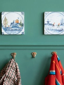 STORYTILES Cabin in the woods