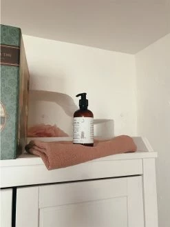 Linge Particulier Hand Towel 60 cm x 100 cm linen waffle Moka